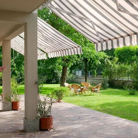 Il Giardino Della Quercia Lungavilla