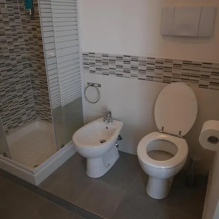 Bed & Breakfast Il Giardino Della Quercia Lungavilla